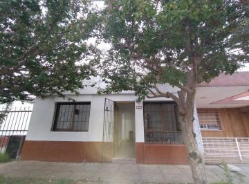 PH · 40m² · 2 Ambientes · 1 Cochera · Andres Ferreyra 753, Haedo. 2 Amb con Patio y Cochera.