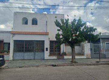 Casa · 128m² · 4 Ambientes · 2 Cocheras · Venta Casa 3 Dorm. Pileta Altamira