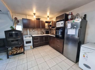 Casa de 4 ambientes, Ushuaia · En Venta Importante Propiedad en Esquina