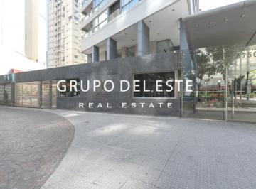 Departamento · 150m² · 4 Ambientes · 1 Cochera · Departamento en Palermo Chico