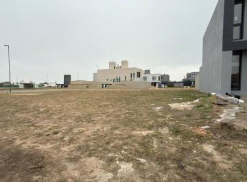 Terreno · 264m² · Terreno en Venta en Rincones de Manantiales