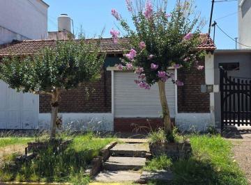 Casa · 150m² · 3 Ambientes · 1 Cochera · Venta Casa 3 Amb a Refaccionar Temperley