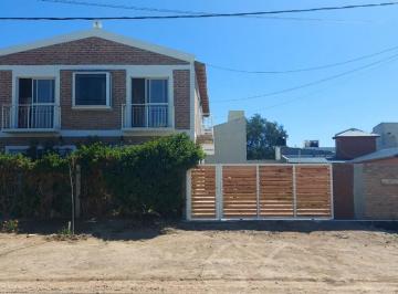 Hotel de 12 ambientes, Las Grutas · Complejo de Departamentos en Las Grutas