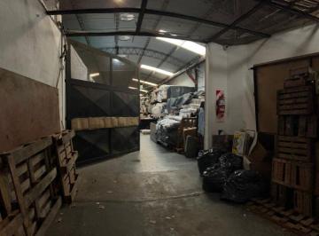 Depósito de 7 ambientes, Flores · Deposito Comercial de 10 X 30 en Una Sola Planta Sin Columnas - Artigas y Bogotá