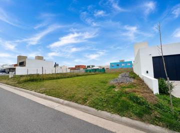 Terreno , Córdoba · Lote en Docta Boulevard - Ubicacion Inmejorable - Oportunidad.