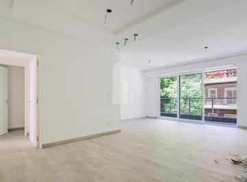 Departamento · 120m² · 4 Ambientes · 1 Cochera · Departamento en Flores