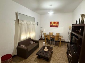 Casa · 64m² · 3 Ambientes · Venta Casa 2 Dorm. con Patio Barrio Belgrano