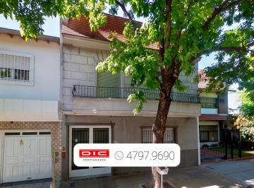 Casa · 150m² · 6 Ambientes · 1 Cochera · Chalet 4 Dorm. Venta - Florida Oeste