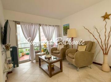 Departamento de 4 ambientes, Pinamar · Venta Departamento de 3 Dorm. en Pleno Centro de Pinamar | a 2 Cuadras del Mar