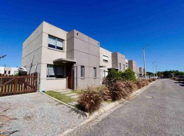 PH · 53m² · 3 Ambientes · 1 Cochera · Venta Casa 2 Dor Barrio Priv. San Jose de Carrasco