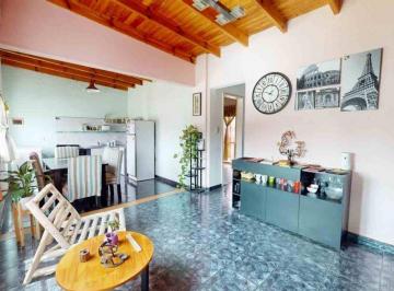 Casa · 44m² · 3 Ambientes · Venta Casa Multifamiliar en Begui Gran Terreno
