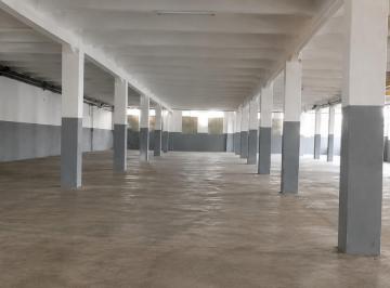 Bodega-Galpón · 4384m² · Venta Nave Industrial 500 a 6.000 m² Quilmes, Bernal Oeste