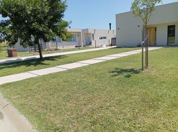 Casa · 146m² · Casa en Alquiler en San Sebastian, Escobar, G. B. a. Zona Norte