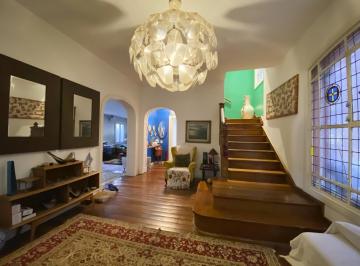 Casa · 410m² · 5 Ambientes · 2 Cocheras · Casa en Olivos - Vias/maipu