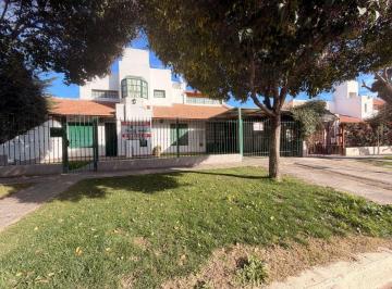 Departamento · 100m² · 4 Ambientes · 1 Cochera · Duplex de 100 m² con 3 Habitaciones en Alquiler