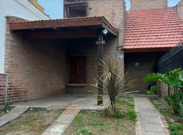 Casa de 7 ambientes, Córdoba · Duplex en Alquiler Barrio Parque