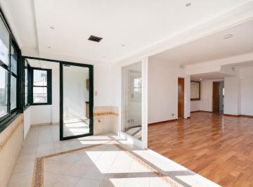 Departamento · 135m² · 3 Ambientes · 2 Cocheras · Alquiler Departamento Piso de 3 Ambientes con 2 Cocheras y Dependencia de Servicios en Bajo Belgrano