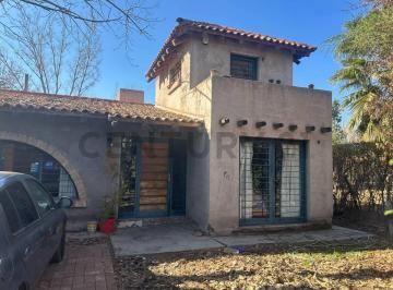 Casa · 180m² · 6 Ambientes · Casa en Venta - Bermejo - Guaymallen