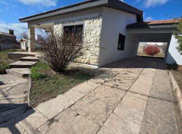 Casa de 4 ambientes, San Antonio de Arredondo · Vendo Casa con Pileta a Estrenar en San Antonio de Arredondo