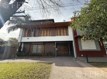 Casa · 409m² · 5 Ambientes · 2 Cocheras · Venta Casa 5 Ambientes con Cochera en Quilmes