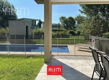 Casa · 300m² · 5 Ambientes · 2 Cocheras · Casa Alquiler Anual Enterralagos Canning
