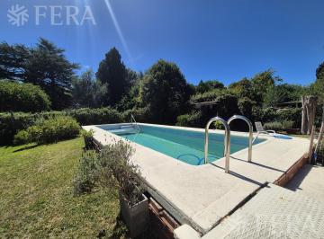 Quinta vacacional · 75m² · 3 Ambientes · Venta Quinta de 3 Ambientes con Jardín y Piscina en El Peligro