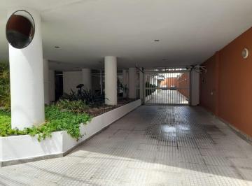 Garage , San Isidro · Venta Cochera Cubierta San Isidro Centro C/ Portón Automático