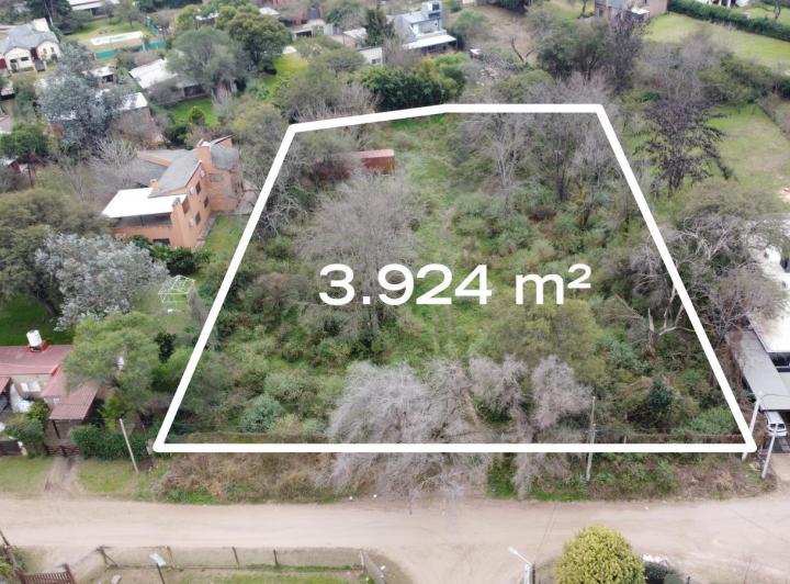 Terreno · 3924m²