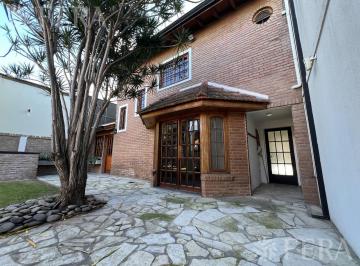 Casa · 222m² · 3 Ambientes · 2 Cocheras · Venta Casa 3 Ambientes con Cochera, Patio y Parrilla en Quilmes