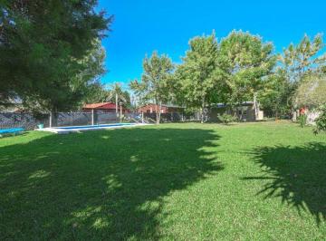 Casa · 79m² · 4 Ambientes · 1 Cochera · Casa 4 Amb - Venta Campana - Rio Lujan - con Pileta