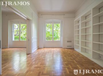 Departamento · 318m² · 8 Ambientes · 1 Cochera · Av del Libertador y Av Coronel Díaz.