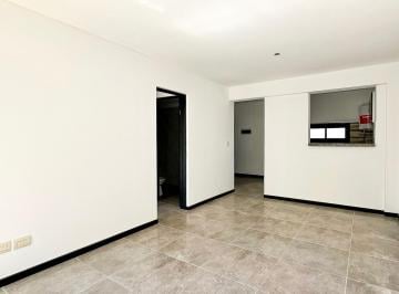Departamento · 47m² · 2 Ambientes · 1 Cochera · Venta Departamento un Dormitorio Escritorio Categoria Balcon con Patio a Estrenar. Lourdes
