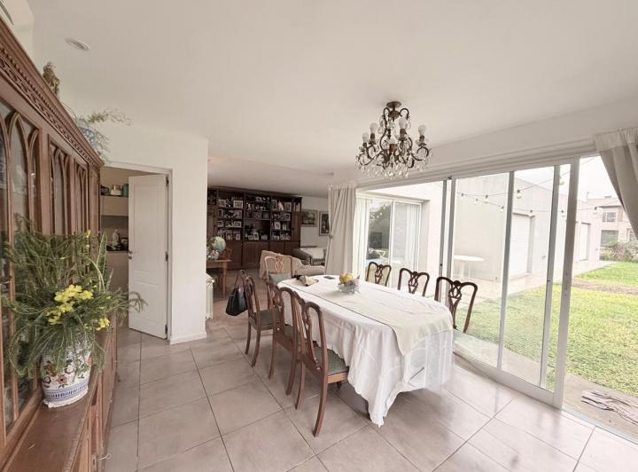 Casa · 800m² · 4 Ambientes