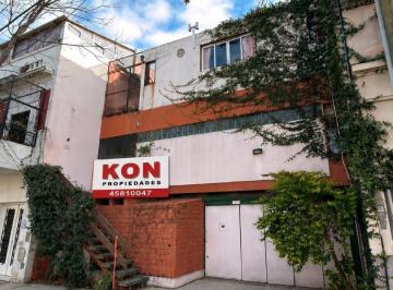 Casa · 200m² · 7 Ambientes · 1 Cochera · Casa Sobre Lote de 8,66 X 18 m y Consultorio Independiente