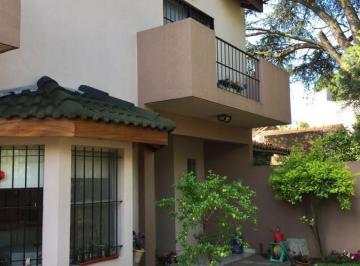 Casa · 217m² · 5 Ambientes · 2 Cocheras · Casa en Venta Ubicado en Don Torcuato, Tigre, G. B. a. Zona Norte