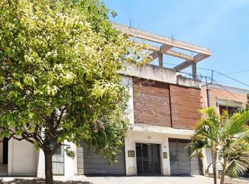 Casa · 237m² · 7 Ambientes · 1 Cochera · Venta | Importante Inmueble Destino Habitacional