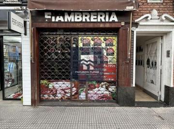 Local comercial · 102m² · Alquiler Local en Santos Lugares