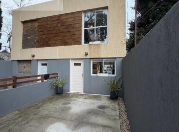 PH · 80m² · 3 Ambientes · 1 Cochera · PH en Santa Monica