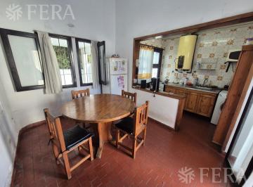 PH · 60m² · 3 Ambientes · 1 Cochera · Venta de Casa de 3 Ambientes con Cochera y Patio en Quilmes