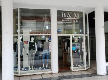 Local comercial · 25m² · Local en Venta en Wilde, Avellaneda, G. B. a. Zona Sur