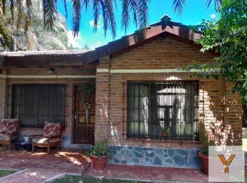 Casa · 180m² · 3 Ambientes · 2 Cocheras · Casa en Venta - 2 Dorm. 2 Baños - Cochera - 2.000 m² - Guernica