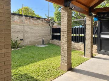Casa · 303m² · 5 Ambientes · 2 Cocheras · Casa en Tafi Viejo
