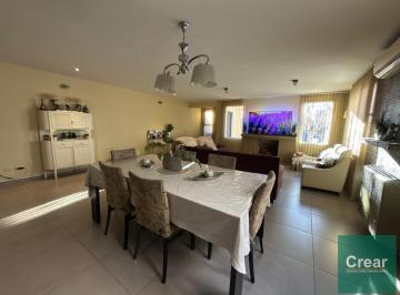 Casa · 219m² · 6 Ambientes · 3 Cocheras · Casa en Rincón de Emilio