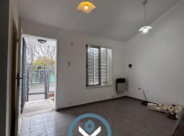 Casa · 5 Ambientes · 1 Cochera · Casa en Alquiler Barrio La Ribera