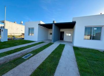 Casa · 75m² · 3 Ambientes · 1 Cochera · Duplex en Venta en Barrio Norte 1, Patio Amplio Financiado