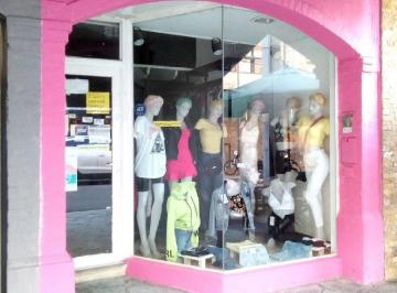Local comercial , Santa Teresita · Local Sobre Peatonal Santa Teresita