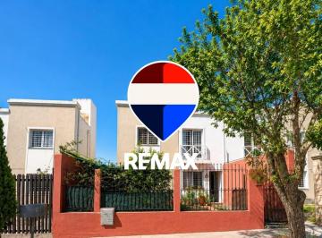 Casa · 61m² · 3 Ambientes · 1 Cochera · Casa Venta Bºchachapoyas Zona Norte