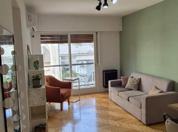 Departamento de 2 ambientes, Caballito · Departamento de 2 Ambientes en Alquiler, Al Frente, con Balcon, Cocina Separada