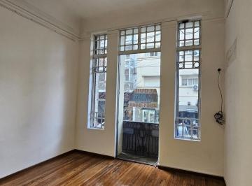 Local comercial · 300m² · 6 Ambientes · Parana 1000 - Local 300 m²