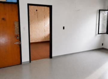 Departamento de 4 ambientes, Avellaneda · Departamento 4 Ambientes 3 Dorm. Cochera Apto Crédito Financiación Directa